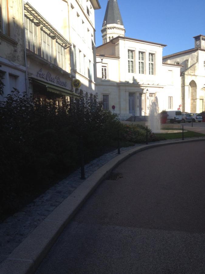 Chaleureux Appartement Nantua Exterior photo